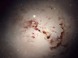 NGC 1316 – радиогалактика из обломков